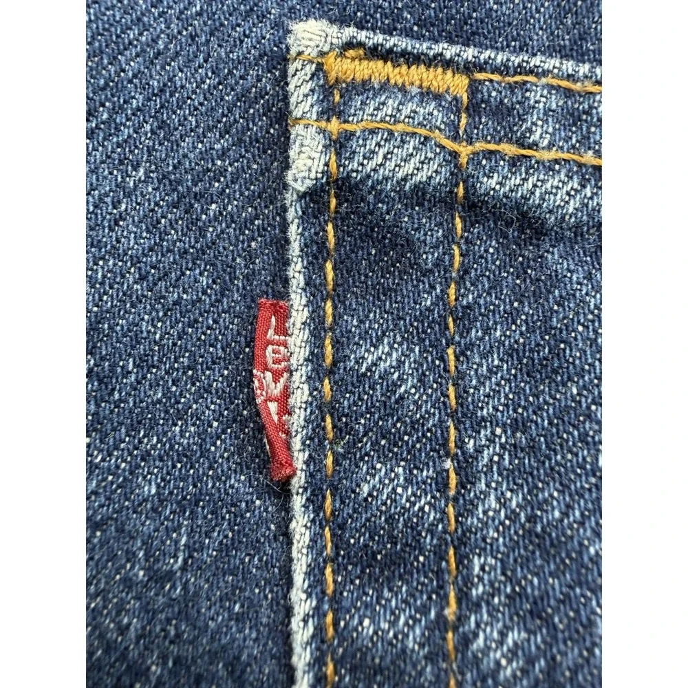 Levi's 550 Jeans Vintage Y2K Relaxed Fit Straight Leg Men's Denim 42X32 Made USA